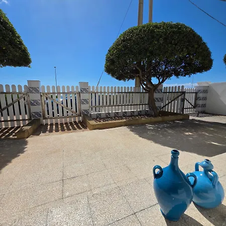 Fronte Mare - Posto Rosso Villa